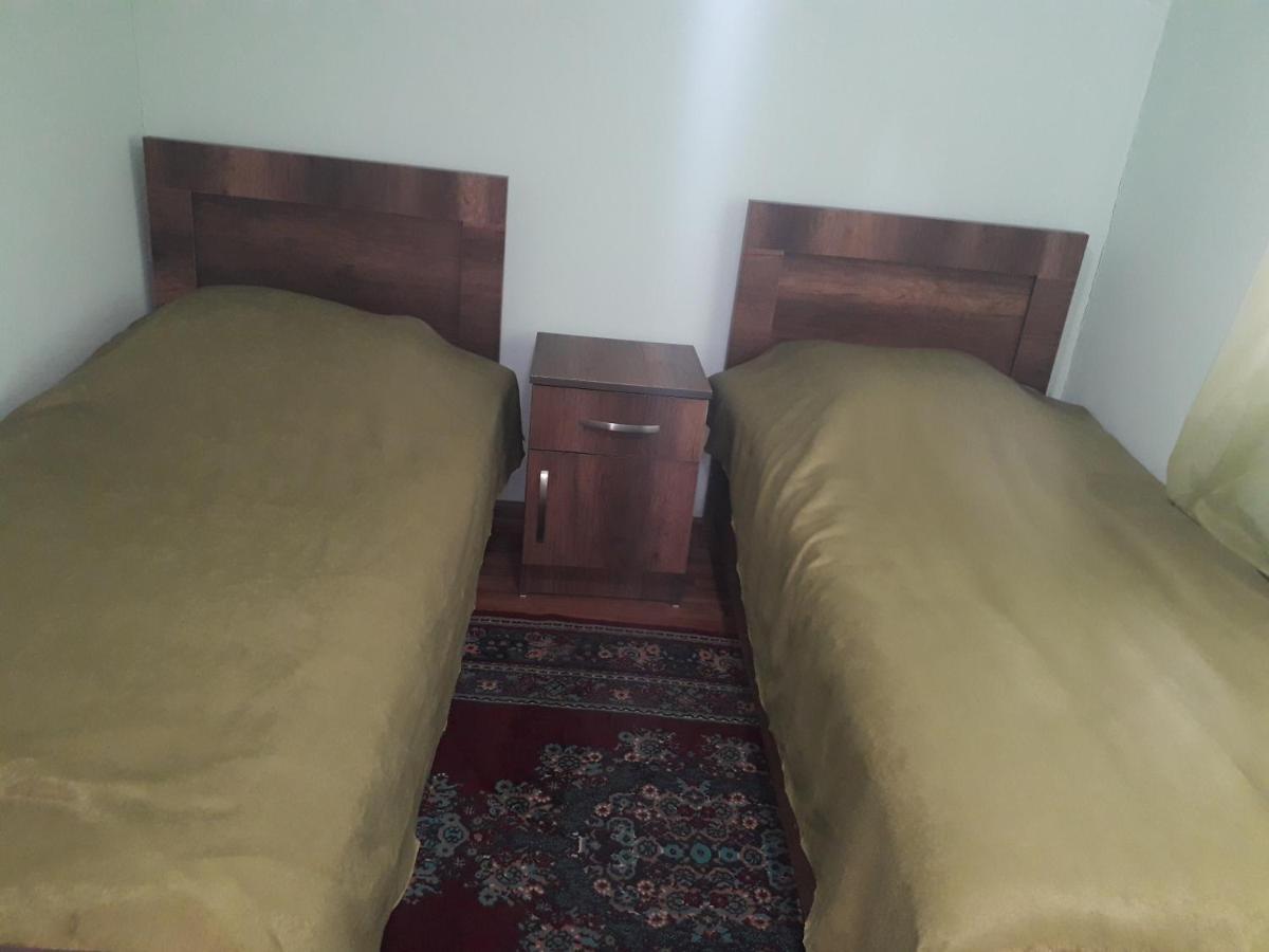 צקאלטובו Nunu'S Guesthouse מראה חיצוני תמונה