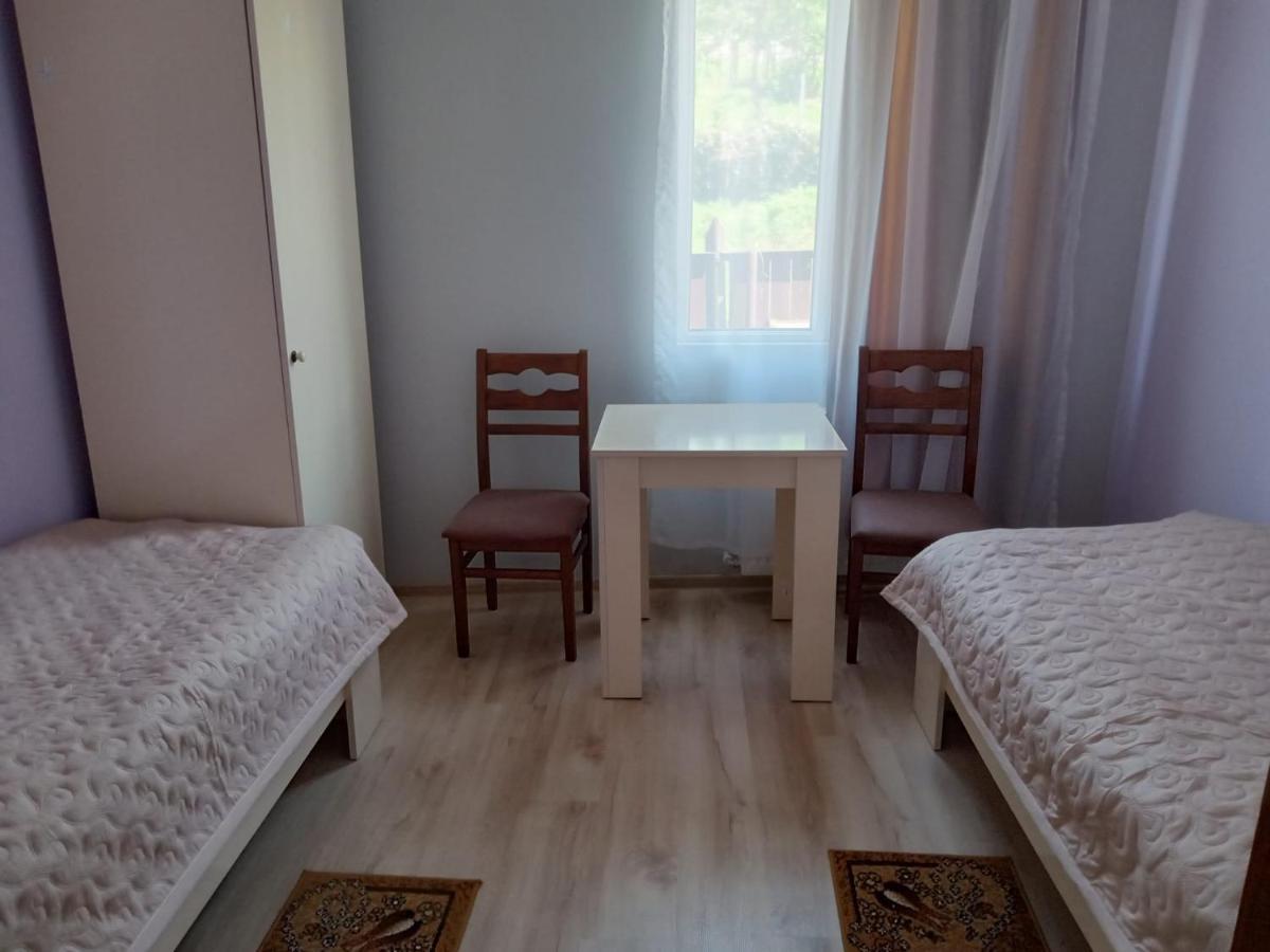 צקאלטובו Nunu'S Guesthouse מראה חיצוני תמונה