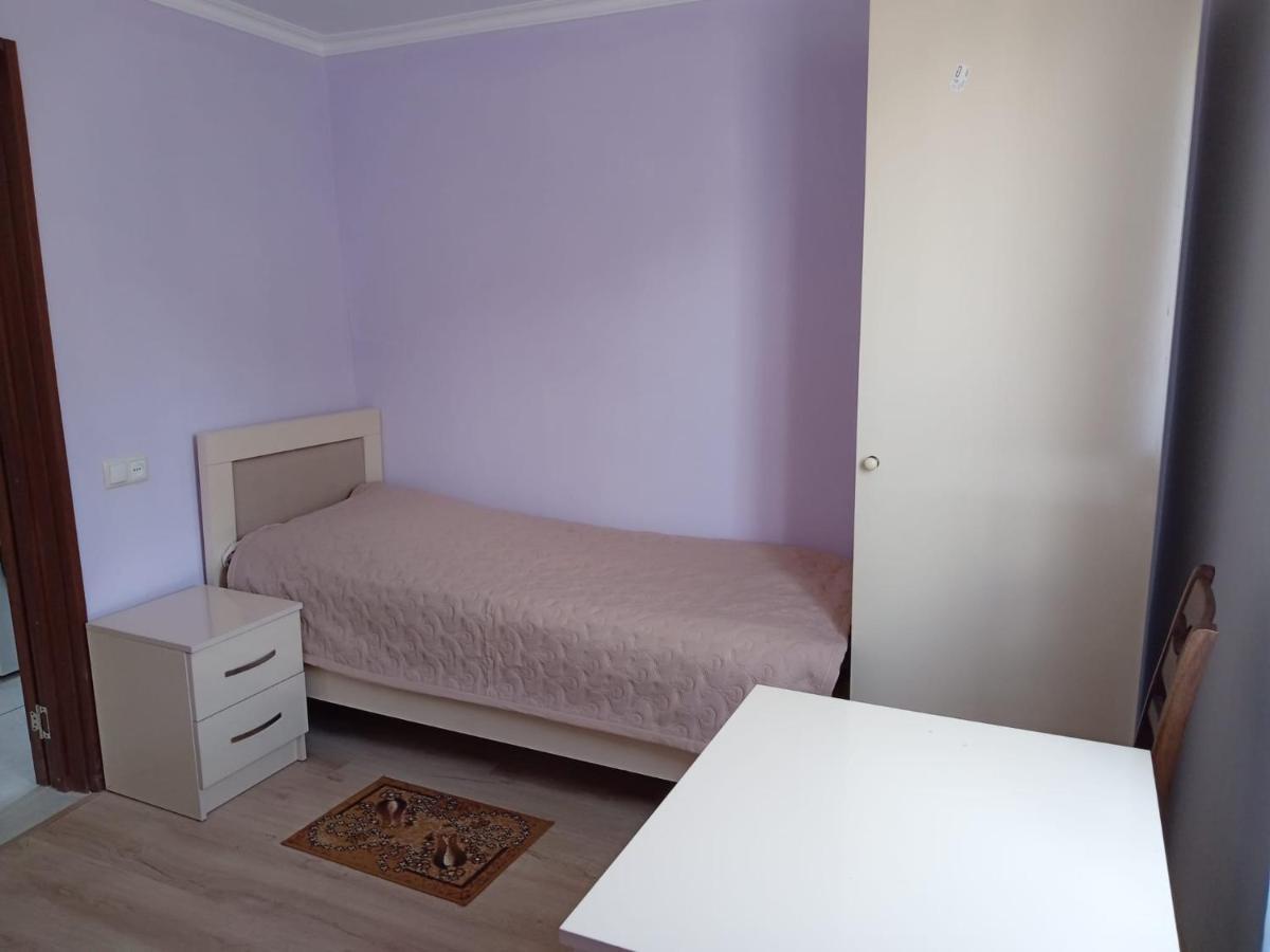 צקאלטובו Nunu'S Guesthouse מראה חיצוני תמונה