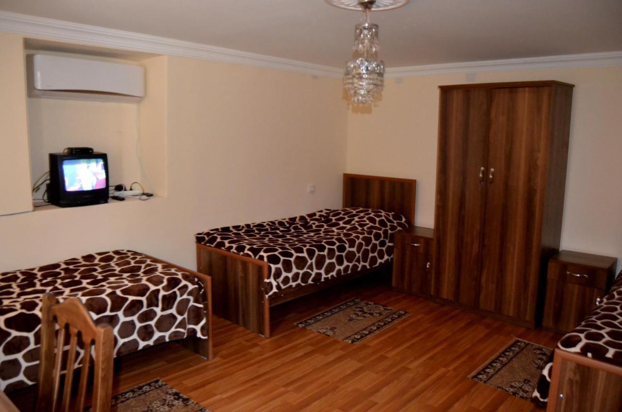 צקאלטובו Nunu'S Guesthouse מראה חיצוני תמונה