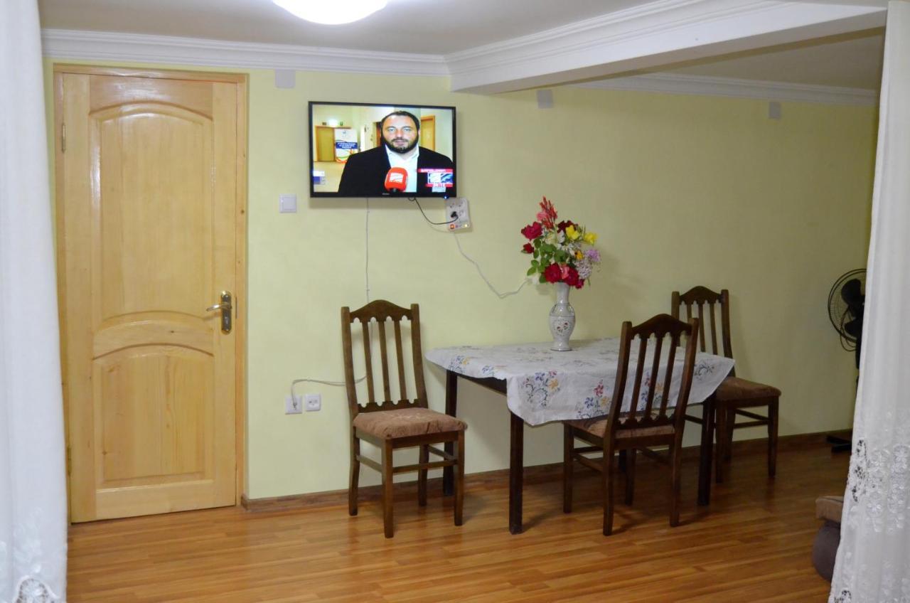 צקאלטובו Nunu'S Guesthouse מראה חיצוני תמונה