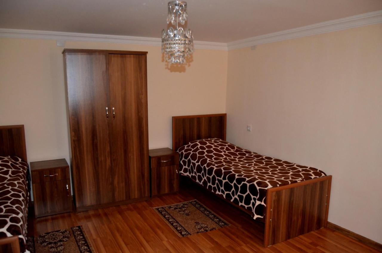 צקאלטובו Nunu'S Guesthouse מראה חיצוני תמונה